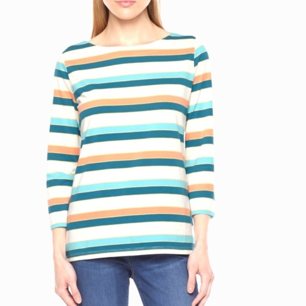 Small Petite boatneck- Tee shirt NWT